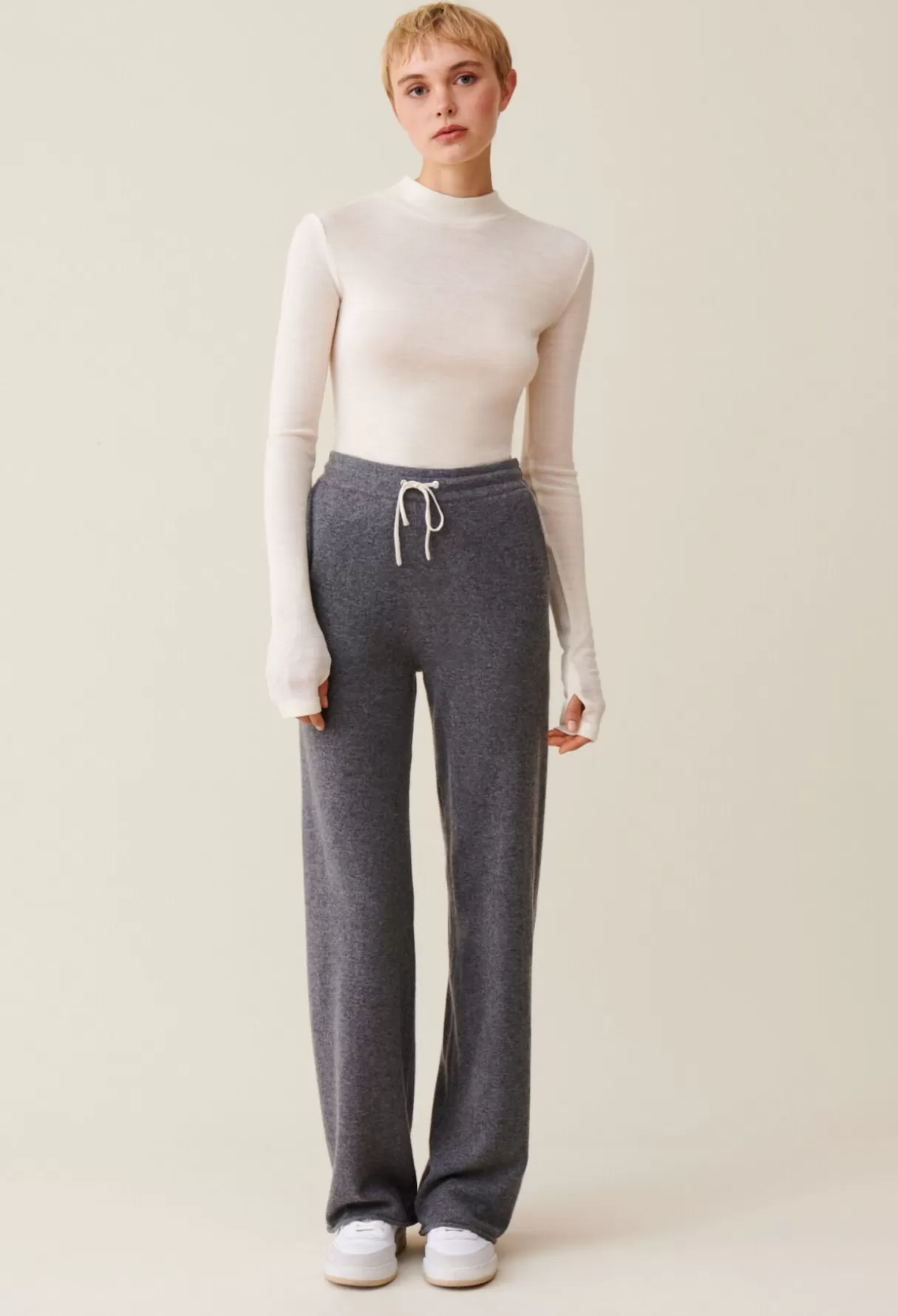 Pantalons Et Jeans-Claudie Pierlot Pantalon fluide cachemire gris Grischine