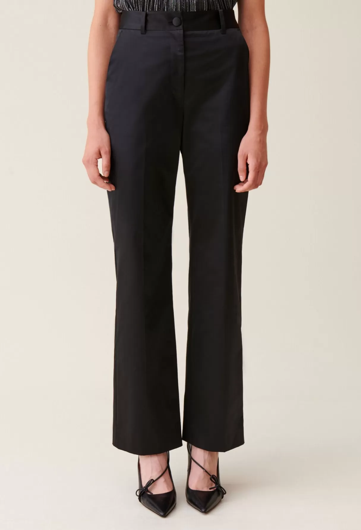 Pantalons Et Jeans-Claudie Pierlot Pantalon satiné slim droit Noir