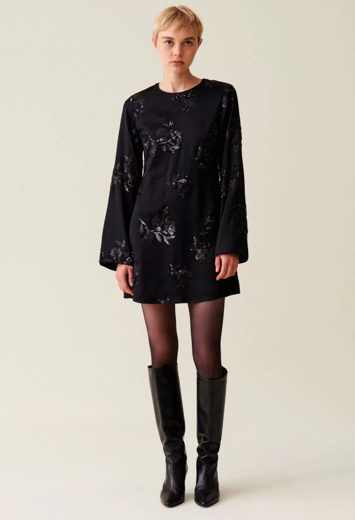 Robes-Claudie Pierlot Robe courte e sequins brodés Noir